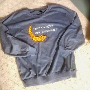 New Womens' Plus Pumpkin Pizza Sweatshirt sz. 1X